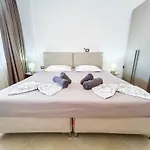 Seaside Bloom Retreat E72 *