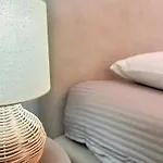 Seaside Bloom Retreat E72 דירה