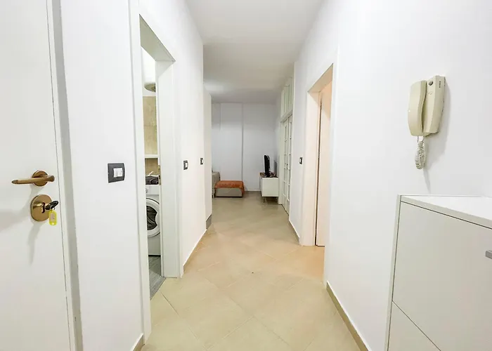 Seaside Bloom Retreat E72 Appartement