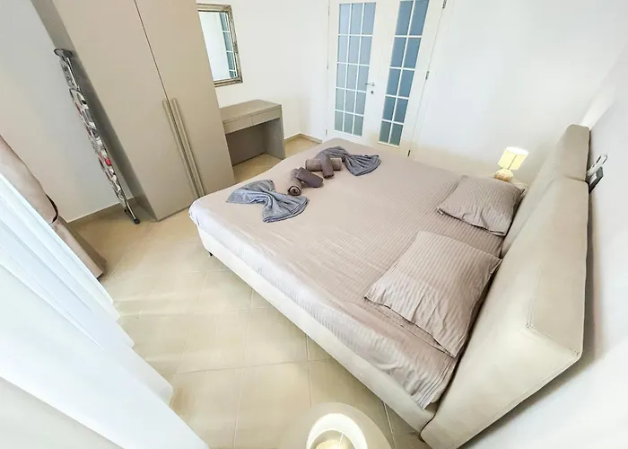 Seaside Bloom Retreat E72 * Golem (Tirana)