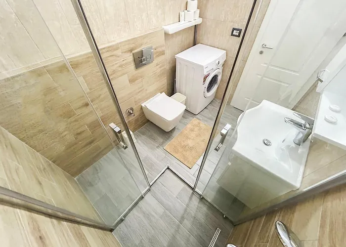 Seaside Bloom Retreat E72